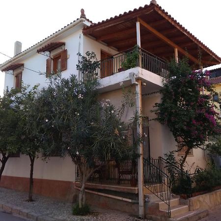 Cosy House In Galaxidi Apartment Exterior photo